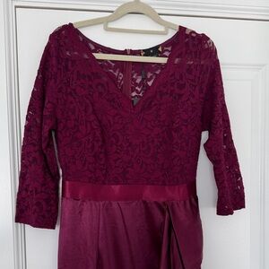 Elegant Burgundy Lace Maxi Dress